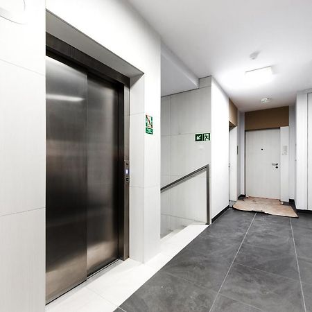 ワルシャワSuper Apart Dywizjonu 303 175/8アパートメント 部屋 写真